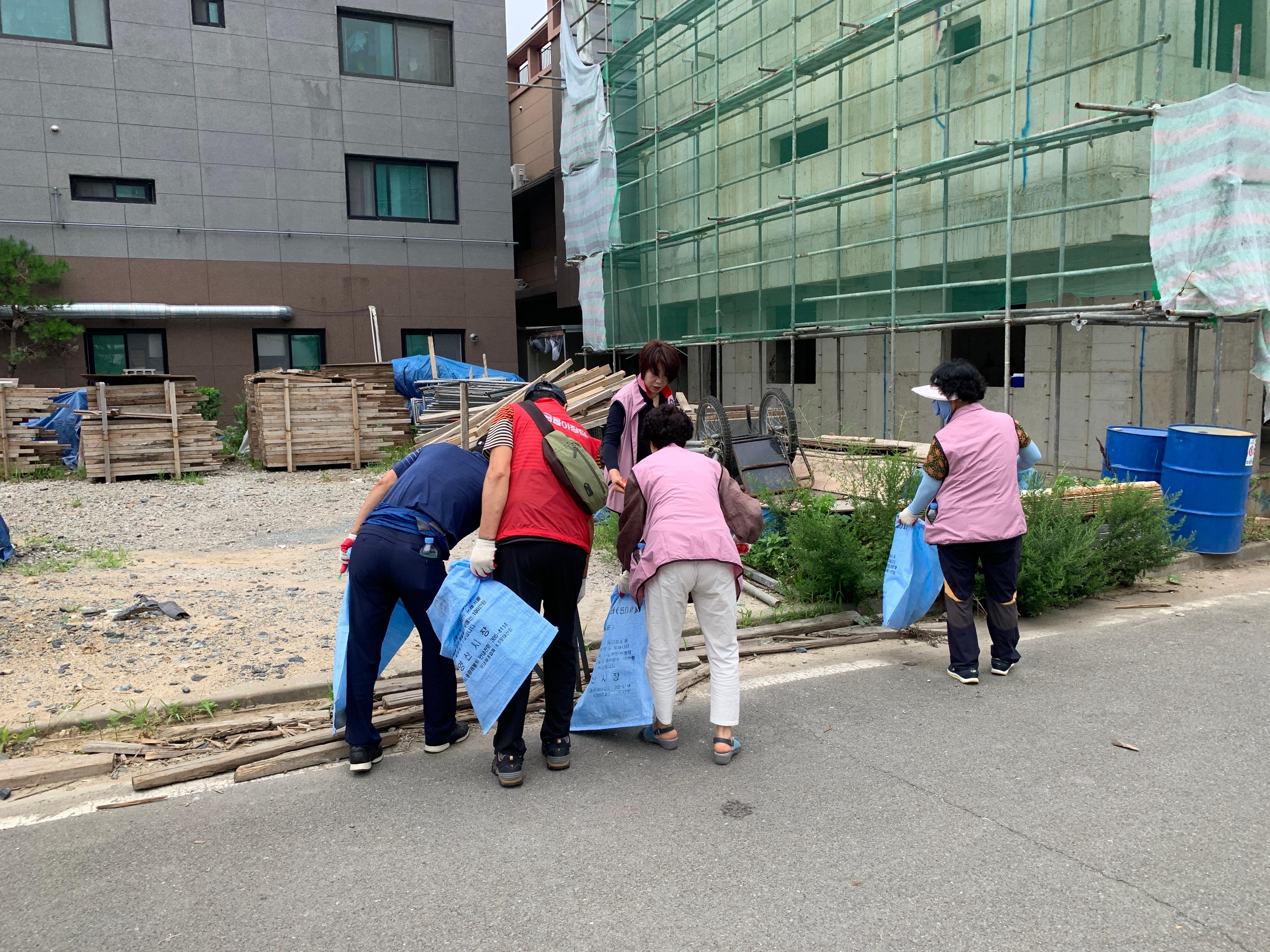 2019. 7. 물금읍 국토대청소 실시 사진